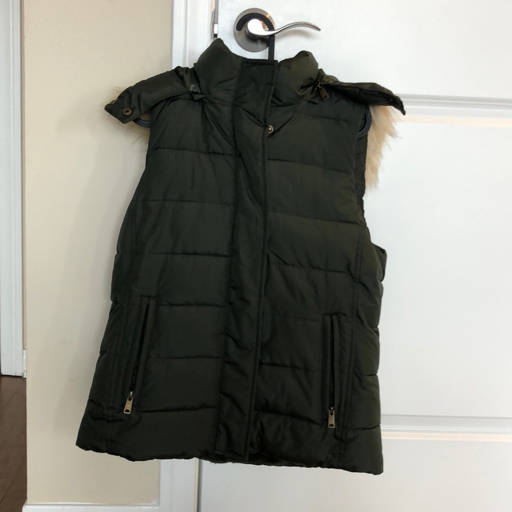 Banana Republic Hooded puffy vest.